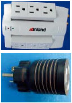 標準	適用范圍	特點	產品舉例	圖例 UL498-2007插頭和插座	預期連接到分支電路上的額定電流不超過200A，額定電壓不超過600V的插頭、插座、軟線連接器、輸入插頭、連接軟線的電流分接器、電熨斗和器具插頭	適用產品種類繁多，試驗項目齊全，其標準結構既是按檢驗項目分，同時又按產品類別分，曾現(xiàn)多層次的標準結構，試驗項目和產品類別交錯和重復出現(xiàn)，有些試驗項目因產品類別的差異而有所不同	插頭、插座、軟線連接器、輸入插頭、連接軟線的電流分接器、電熨斗和器具插頭，該類產品通常都帶有接線端子或端頭	UL498-2007插頭和插座 UL498A-2008電流分接器和轉換器