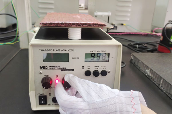 氣泡袋靜電衰減測試第三方檢測機(jī)構(gòu)實(shí)驗(yàn)室