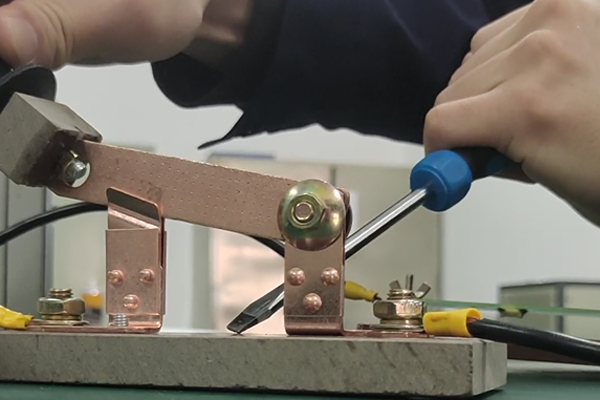 保險(xiǎn)絲熔斷測試